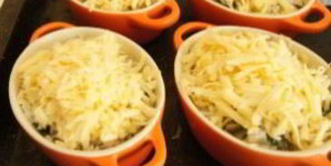 жюльен из курицы в горшочках