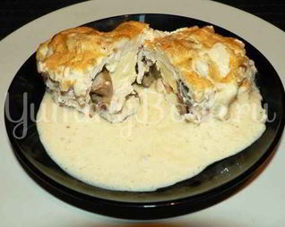 Жюльен с куриным филе и грибами