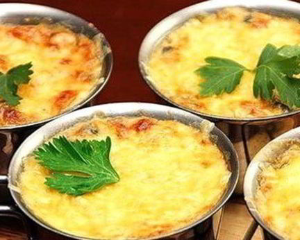 Жюльен с курицей и грибами