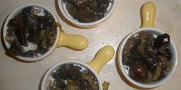 жюльен с перепелиными яйцами