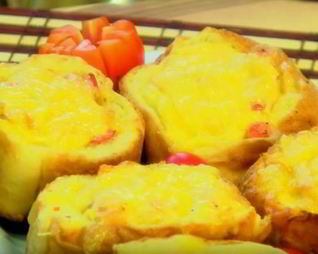 Жюльен с рыбой в батоне