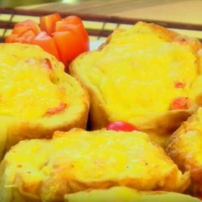 Жюльен с рыбой в батоне