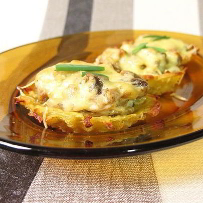 Жюльен в картофельных кокотницах